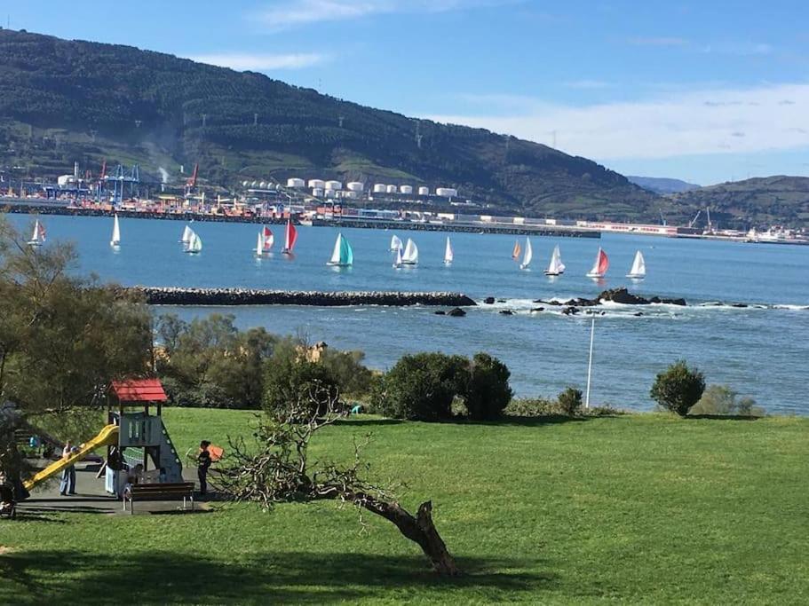 Maravillosa Ubicacion Junto Al Mar Con Garaje *